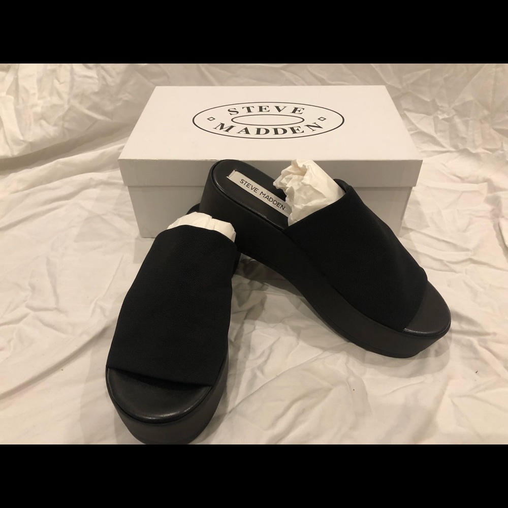 Steve Madden Slinky Black Elastic Slides Size 6